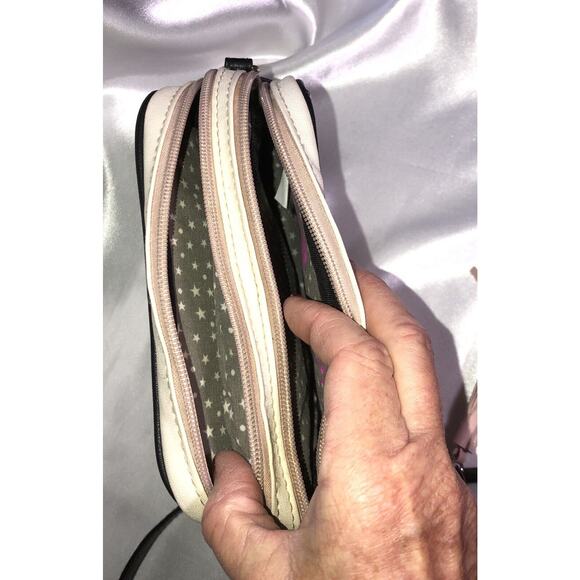 Luv Betsey Johnson Cross Body Purse Quilted 2 Sects Heart Tassel Bag Charm 6x7 - Picture 11 of 13